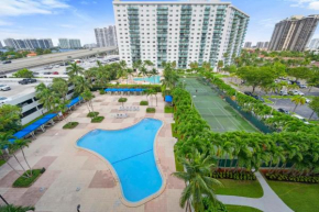 Beautiful and big Apartment by the beach